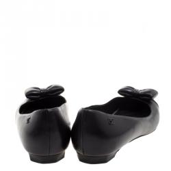 Pre Owned حذاء فلات شانيل جلد أسود بفيونكة مزينة مقاس 39