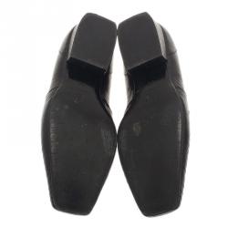 Pre Owned حذاء شانيل جلد أسود مرصع لوفرز مقاس 38