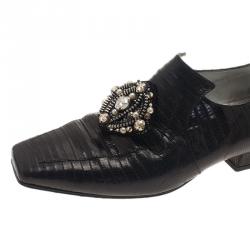 Pre Owned حذاء شانيل جلد أسود مرصع لوفرز مقاس 38