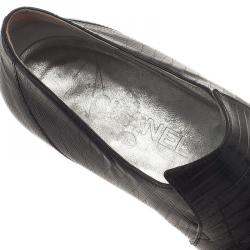 Pre Owned حذاء شانيل جلد أسود مرصع لوفرز مقاس 38