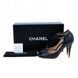 مملوكة مسبقًا حذاء كعب عالي شانيل ماري جين شريط T جلد أسود مقاس 38