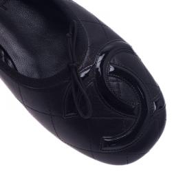 مملوكة مسبقًا Chanel Black Leather CC Cambon Ballet Flats Size 39.5