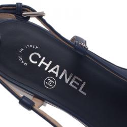 مملوكة مسبقًا Chanel Blue and Black Leather Bow Flat Slingback Sandals Size 39