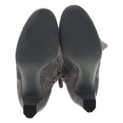 Pre Owned حذاء بوت شانيل فوق الركبة جلد رمادي سويدي cc مقاس 39.5