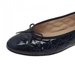 Pre Owned Chanel Navy Blue Quilted Leather CC Cap Toe Ballet Flats Size 41.5 