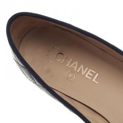 Pre Owned Chanel Navy Blue Quilted Leather CC Cap Toe Ballet Flats Size 41.5 