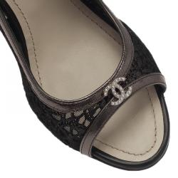 Pre Owned Chanel Black Cutout Leather CC Slingback Sandals Size 39