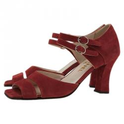 مملوكة مسبقًا ح ذاء شانيل ماري جين جلد أحمر سويدي مقاس 37