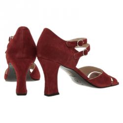 مملوكة مسبقًا حذاء شانيل ماري جين جلد أحمر سويدي مقاس 37