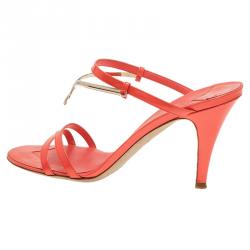 Pre Owned صندل سلايد شانيل جلد برتقالي و شعار ذهبي بسيور مقاس 38