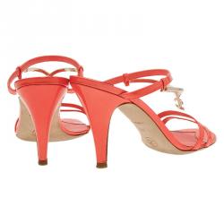 Pre Owned صندل سلايد شانيل جلد برتقالي و شعار ذهبي بسيور مقاس 38