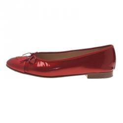 Pre Owned Chanel Red Leather CC Cap Toe Ballet Flats Size 39.5