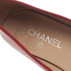 Pre Owned Chanel Red Leather CC Cap Toe Ballet Flats Size 39.5