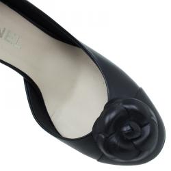 مملوكة مسبقًا حذاء كعب عالي شانيل كاميليا دورسي جلد أسود مقاس 39