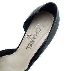 مملوكة مسبقًا حذاء كعب عالي شانيل كاميليا دورسي جلد أسود مقاس 39