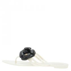 مملوكة مسبقًا Chanel Monochrome Jelly Camellia Thong Sandals Size 41