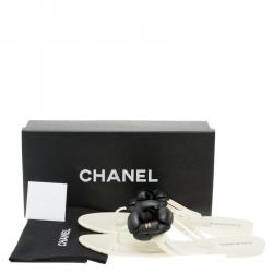 مملوكة مسبقًا Chanel Monochrome Jelly Camellia Thong Sandals Size 41