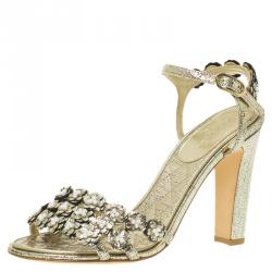 Pre Owned صندل شانيل زهرة لؤلؤ جلد ميتاليك ذهبي مقاس 37.5