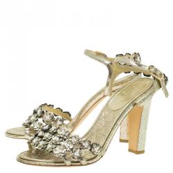 Pre Owned صندل شانيل زهرة لؤلؤ جلد ميتاليك ذهبي مقاس 37.5