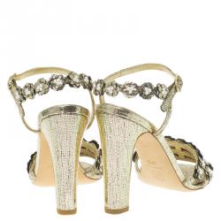 Pre Owned صندل شانيل زهرة لؤلؤ جلد ميتاليك ذهبي مقاس 37.5