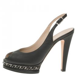 مملوكة مسبقًا Chanel Black Leather Chain Platform Slingback Sandals Size 37.5