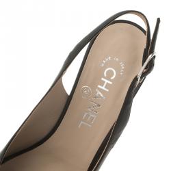 مملوكة مسبقًا Chanel Black Leather Chain Platform Slingback Sandals Size 37.5