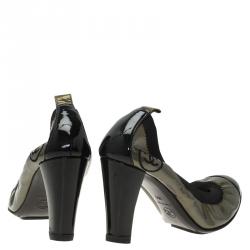 Pre Owned حذاء كعب عالي شانيل بالية مطاط جلد لامع ميتاليك وأسود مقاس 35