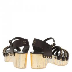 مملوكة مسبقًا Chanel Brown Leather Chain Detail Ankle Strap Platform Sandals Size 39