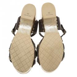 مملوكة مسبقًا Chanel Brown Leather Chain Detail Ankle Strap Platform Sandals Size 39