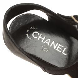 مملوكة مسبقًا Chanel Brown Leather Chain Detail Ankle Strap Platform Sandals Size 39