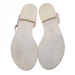 Pre Owned صندل إصبع شانيل CC جلد وردى فاتح بسلسلة مزينة مقاس 37.5