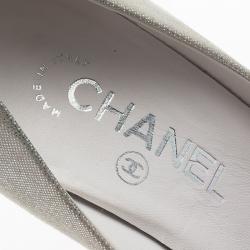 مملوكة مسبقًا Chanel Silver and Black Leather Embellished Pumps Size 36.5