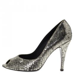 Pre Owned حذاء كعب عالى شانيل مقدمة مفتوحة جلد ثعبان فضى ميتاليك مقاس 39