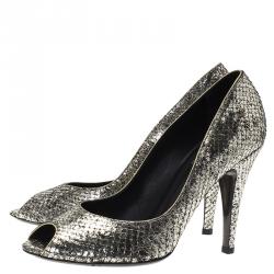 Pre Owned حذاء كعب عالى شانيل مقدمة مفتوحة جلد ثعبان فضى ميتاليك مقاس 39