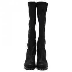 مملوكة مسبقًا بوت للركبة شانيل جلد أسود مقدمة منفصلة CC سلسلة مزينة مقاس 38.5 