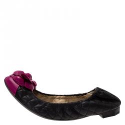 مملوكة مسبقًا Chanel Two Tone Quilted Leather Camellia Ballet Flats Size 38