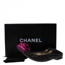 مملوكة مسبقًا Chanel Two Tone Quilted Leather Camellia Ballet Flats Size 38