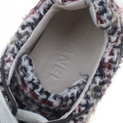 مملوكة مسبقًا Chanel Grey Tweed and Leather Lace Up  Sneakers Size 36.5