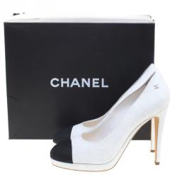 Pre Owned حذاء كعب عالي شانيل بنعل سميك مقدمة جلد مشقق مونوكرومي مقاس 40.5