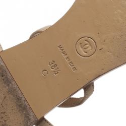 Pre Owned Chanel White Pearl and Lace Thong Sandals Size 38.5