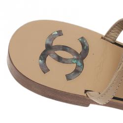 Pre Owned Chanel White Pearl and Lace Thong Sandals Size 38.5