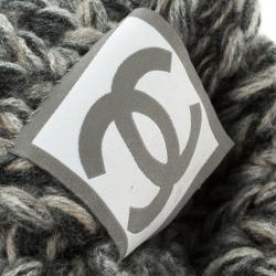 Chanel Vintage Grey Chunky Knit Cuff Detail Gloves