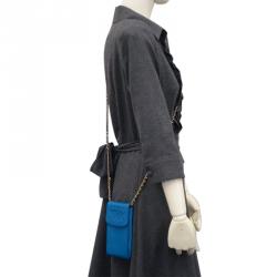 Pre Owned بوك كروس شانيل جلد كافيار أزرق