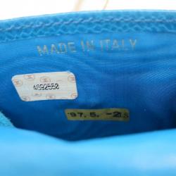 Pre Owned بوك كروس شانيل جلد كافيار أزرق