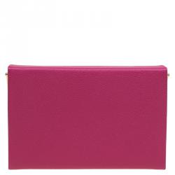 مملوكة مسبقًا Charlotte Olympia Pink Leather Shocking Vanina Clutch