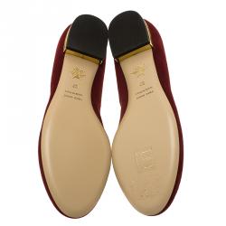 مملوكة مسبقًا Charlotte Olympia Burgundy Suede Bull Smoking Slippers Size 37
