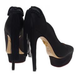 مملوكة مسبقًا حذاء كعب عالي شارلوت اوليمبيا ستارلا بكعب أمامي مزين بشراشيب ساتان أسود مقاس 38