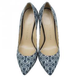 مملوكة مسبقًا حذاء كعب عالي شارلوت أوليمبيا ديبونير ستان فيليغري كريب مطبوع أزرق داكن مقاس 39.5