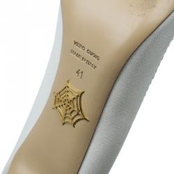 Pre Owned حذاء كعب عالي شارلوت أوليمبيا ديزيريه  بوم بوم ستان كريمي وتول مقاس 41