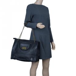 مملوكة مسبقًا حقيبة كلوي سالي جلد أسود بجيب أمامي